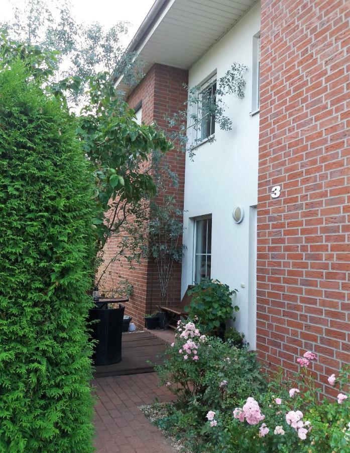 Ruhiges Zimmer Direkt An Den Leineauen Hemmingen  Buitenkant foto